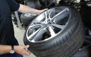 Autoreifen in Werkstatt